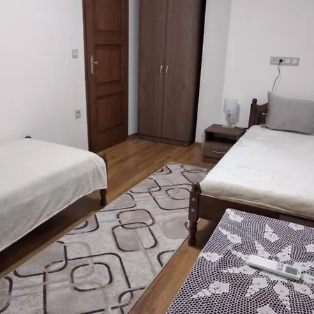 Stefi House 3*